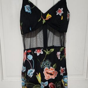 NEW Flowered gorgeous dress